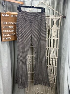 Stitch & Pine Tan & Black Micro Houndstooth Flare Pants | L